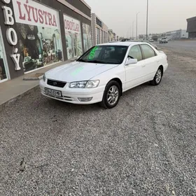 Toyota Camry 2000