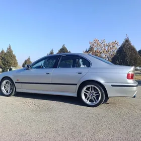 BMW E39 2001