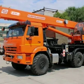 Awtokrana iş gozleýan