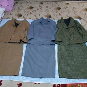 Женский костюм