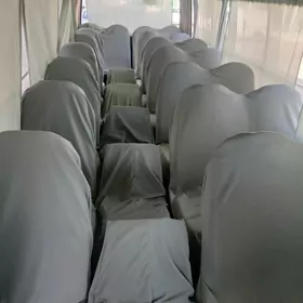 Mitsubishi Fuso Rosa 2004