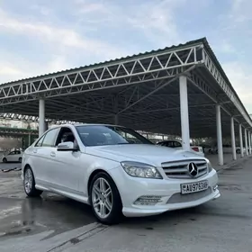 Mercedes-Benz 350-Class 0