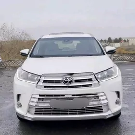 Toyota Highlander 2018