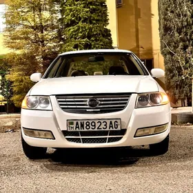 Nissan Sunny 2011