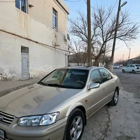 Toyota Camry 1999