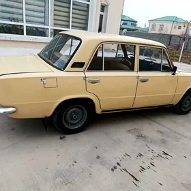 Lada 2104 2000