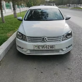 Volkswagen Passat 2011