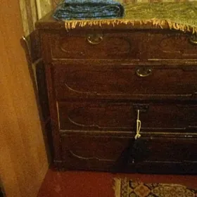 комод старинный,
