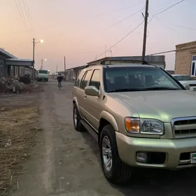Nissan Pathfinder 2002
