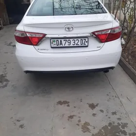 Toyota Camry 2015