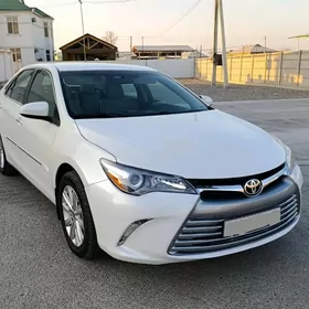 Toyota Camry 2016
