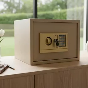 𝑯𝒂𝒛𝒚𝒏𝒂 𝑺𝒆𝒚𝒇