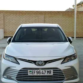 Toyota Camry 2020