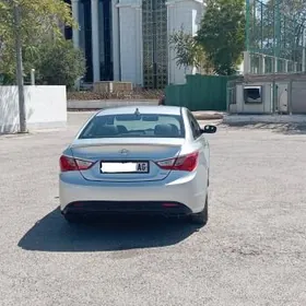 Hyundai Sonata 2011