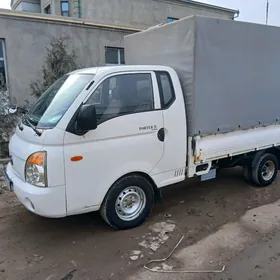 Hyundai H100 2005