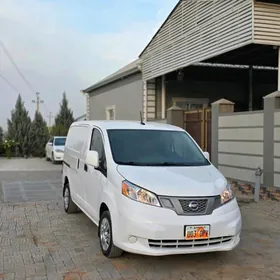 Nissan NV200 2021