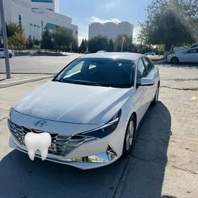 Hyundai Elantra 2021