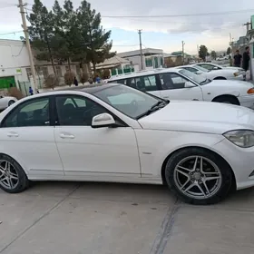 Mercedes-Benz C350 2009