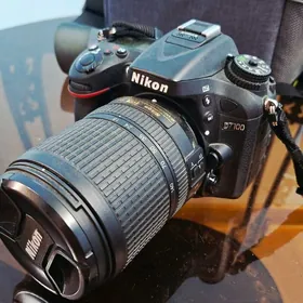 NIKON 7100