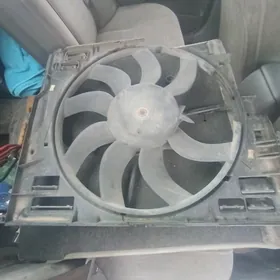 диффузор BMW F10