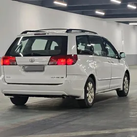 Toyota Sienna 2004