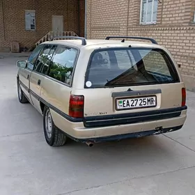 Opel Omega 1990