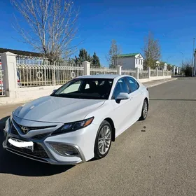 Toyota Camry 2022