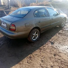 Daewoo Leganza 1998