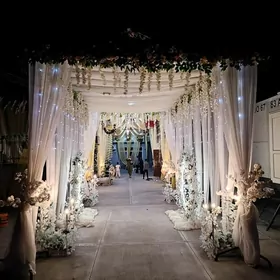 şatlyk toý bezegleri