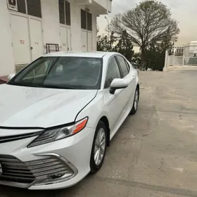 Toyota Camry 2022