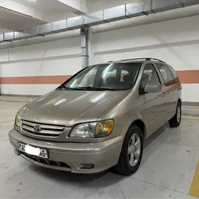 Toyota Sienna 2002