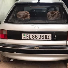Opel Astra 1992