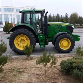 John Deere 2020