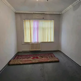 Кемине 3этаж 1 ком 40м