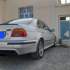 BMW E39 2002