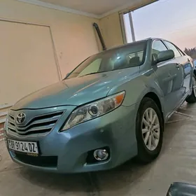Toyota Camry 2011