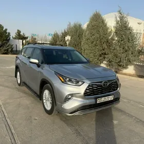 Toyota Highlander 2020