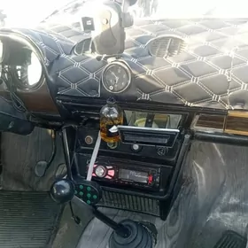 Lada 2104 1990