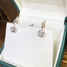 БРИЛЛИАНТОВЫЕ СЕРЬГИ.