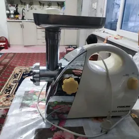 Et uwelyan masyn Мясopубка