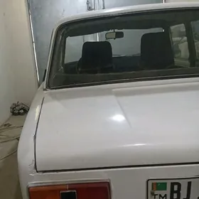 Lada 2104 1985