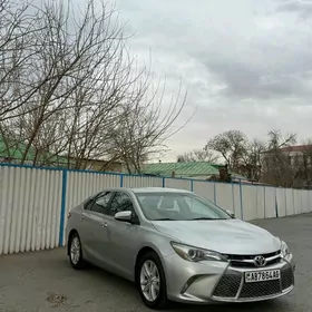 Toyota Camry 2017