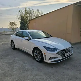 Hyundai Sonata 2021