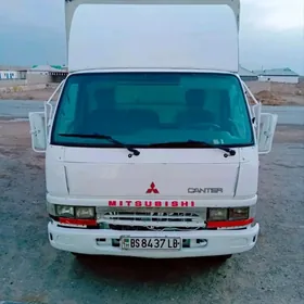 Mitsubishi Canter 2000