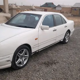 Mercedes-Benz C320 1996