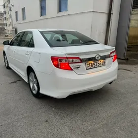 Toyota Camry 2013