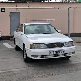 Toyota Avalon 1999