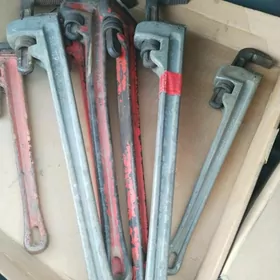 Газывый ключ трубный ключи