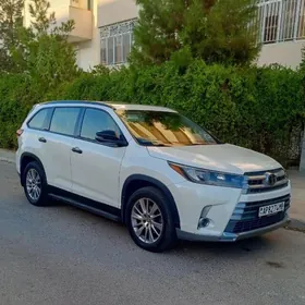 Toyota Highlander 2019