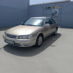 Toyota Camry 2000
